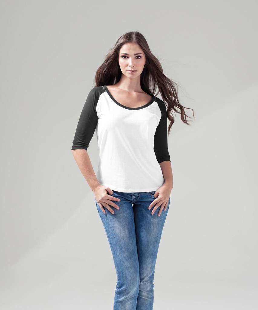 Women's æ contrast raglan tee