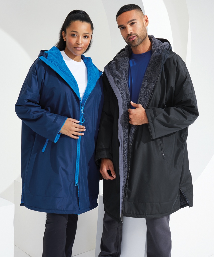 TriDriÆ All-seasons waterproof changing robe